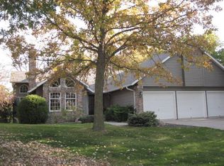861 210th Ave, Monmouth, IL 61462