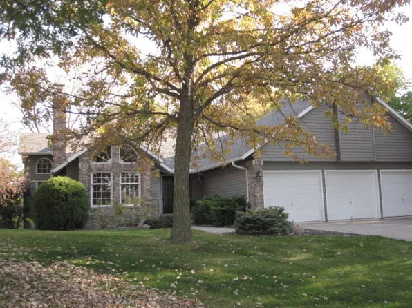 861 210th Ave, Monmouth, IL 61462