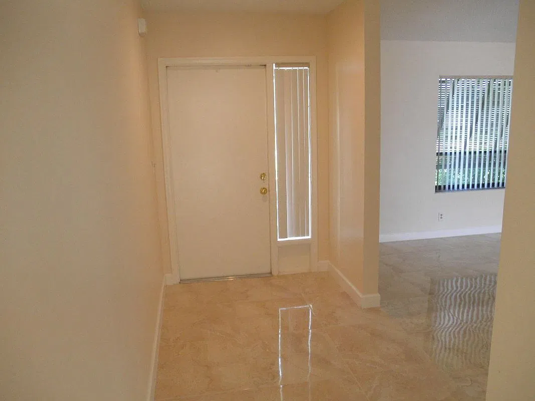 4 bed, 3.0 bath, 1908 sqft, $3,500 — Photo 4