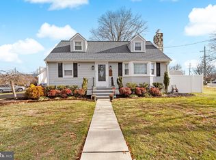 124 Nancy Ln, Ewing, NJ 08638