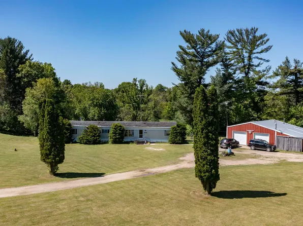 E5881 Little River Rd, Weyauwega, WI 54983
