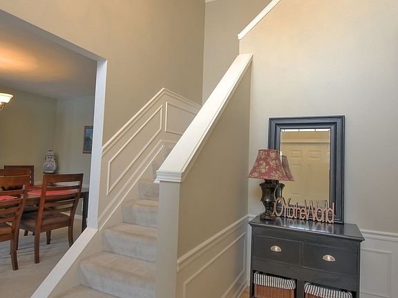 2nd image of 143 Coventry Ct