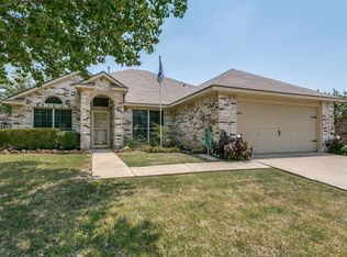 2902 Chisholm Trl, Corinth, TX 76210