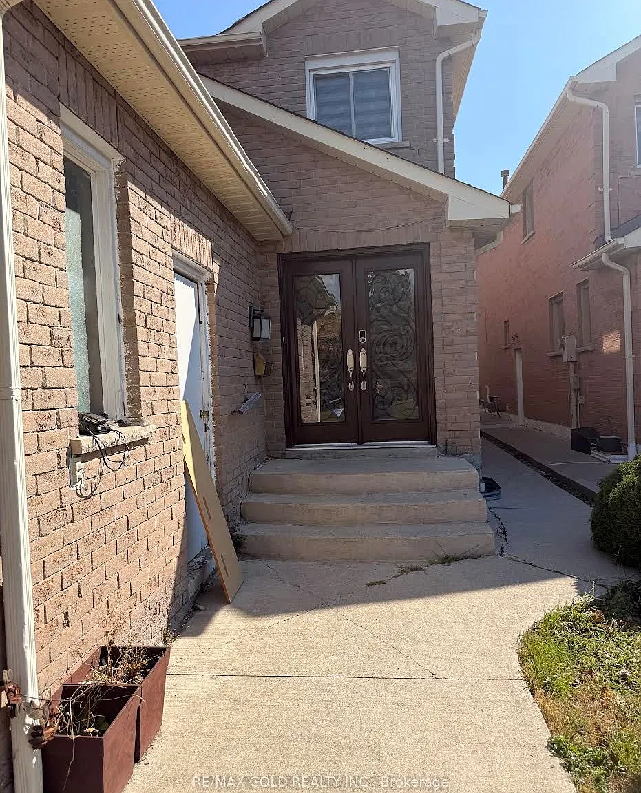 4 bed, $3,300 — Photo 2