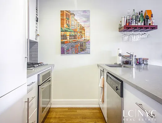 Rented by Keller Williams NYC | media 5
