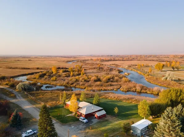 316 S River St, Twin Bridges, MT 59754