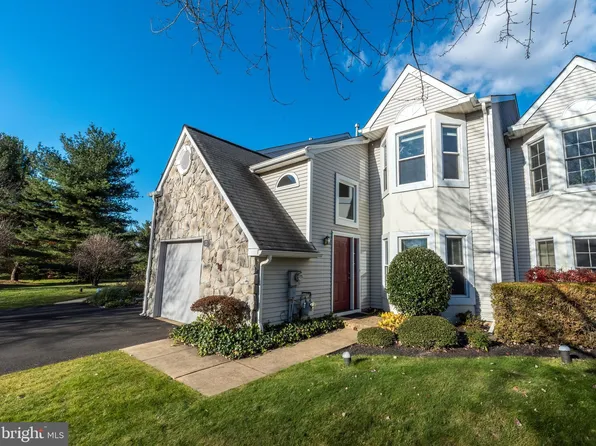 33 Gaylord Ct, Newtown, PA 18940