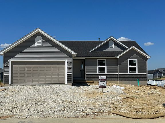 2nd image of 553 Lakewood Dr