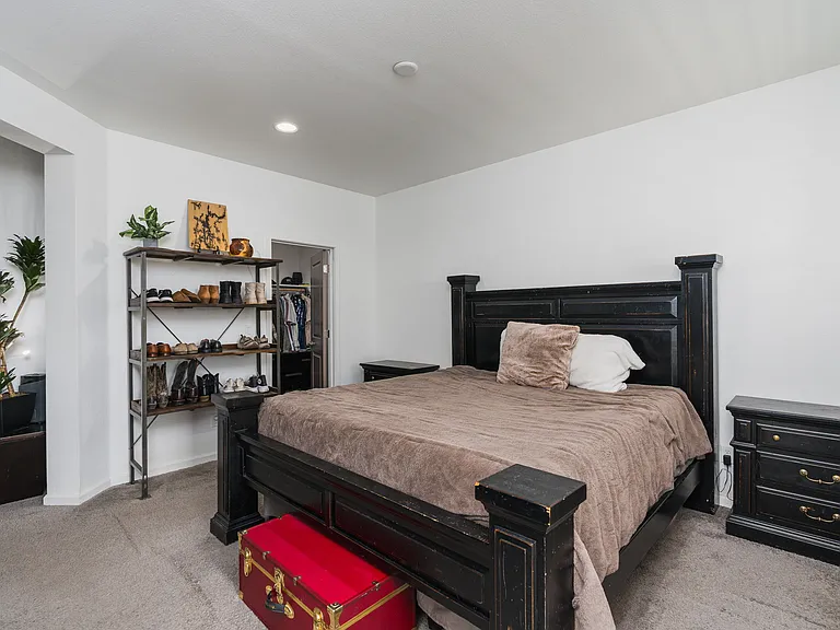 2280 Altamira Dr — Photo 8