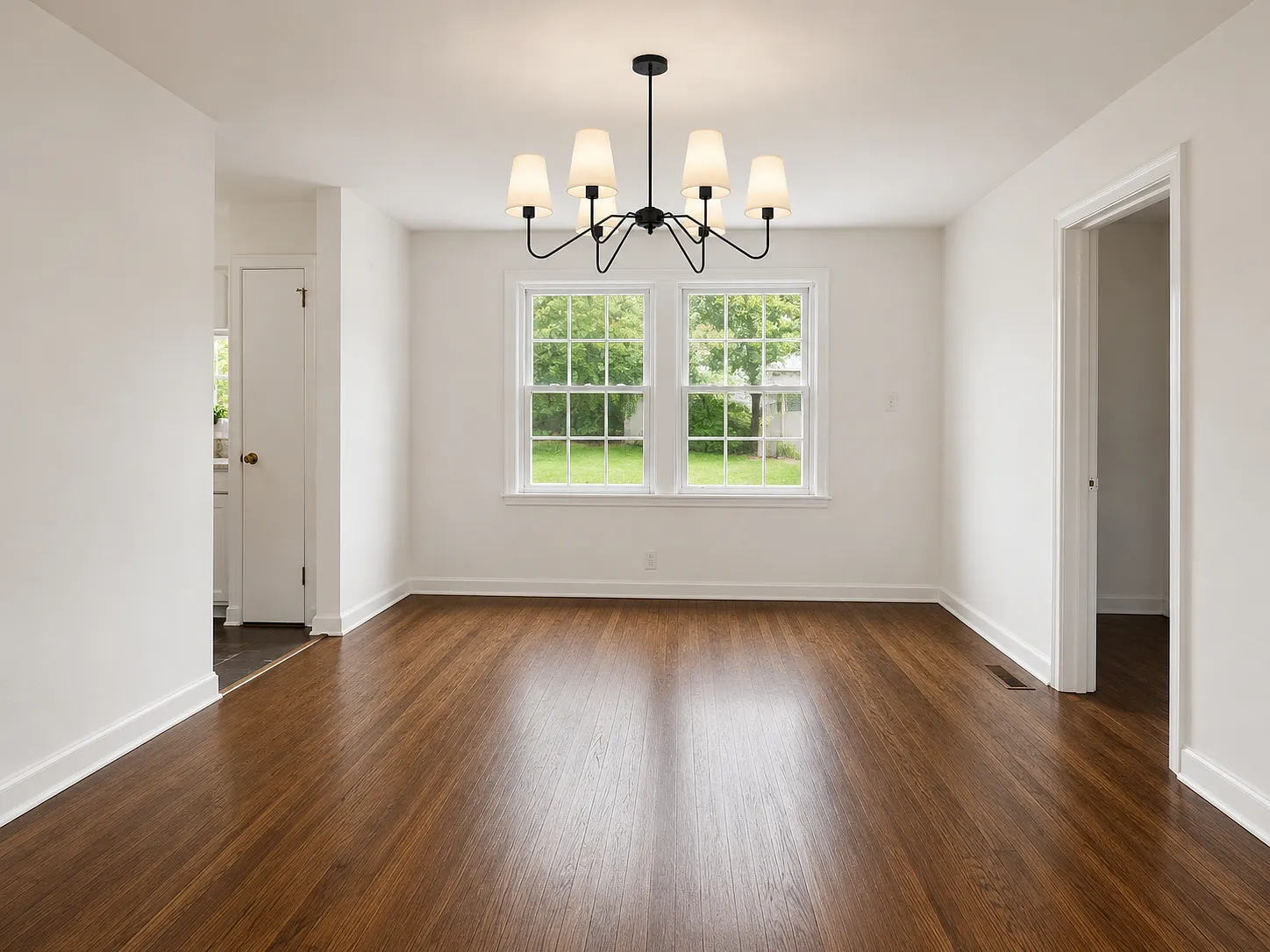 3 bed, 1020 sqft, $1,700 — Photo 2