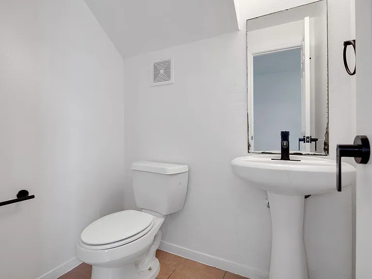 6933 Liverpool St #A — Photo 30
