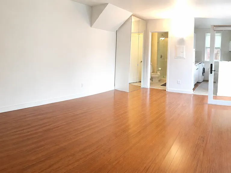 1831 Woolsey St #A — Photo 2