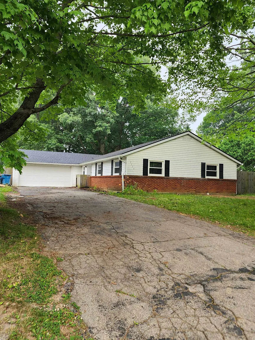 7113 Mikesell Dr photo 1