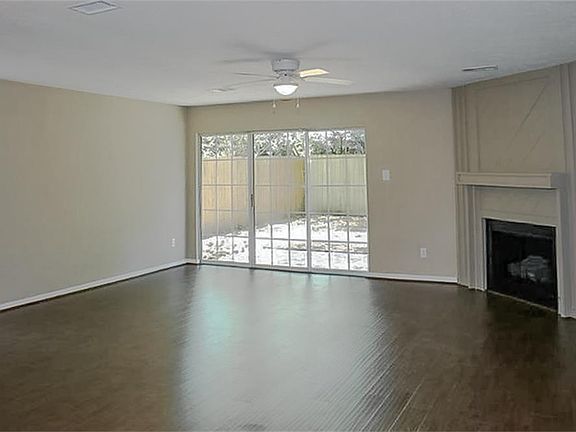 3rd image of 13 Blue Fox Rd