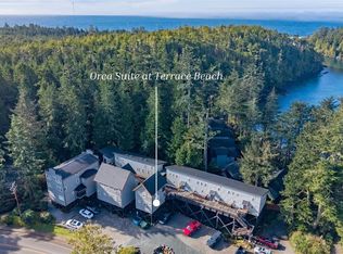 1002 Peninsula Rd #3, Ucluelet, BC V0R3A0