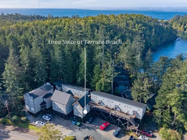 1002 Peninsula Rd #3, Ucluelet, BC V0R 3A0
