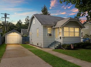 7528 16th Ave, Kenosha, WI 53143