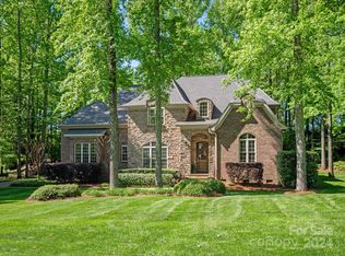 8517 Cheverny Dr, Waxhaw, NC 28173