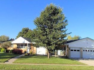 214 Sunset Ave, Harrison, OH 45030