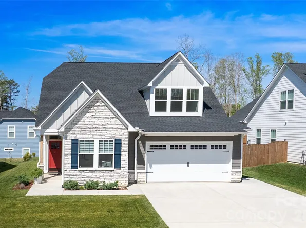 21 N Christie Ct, Fletcher, NC 28732