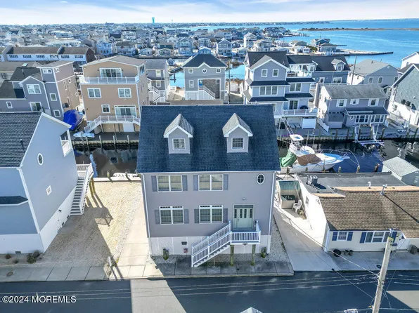 239 Kathryn Street, Lavallette, NJ 08735