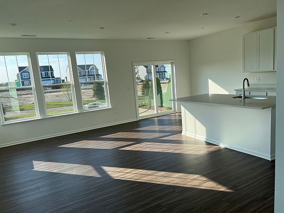 Lots of sunshine coming from windows since its an end unit