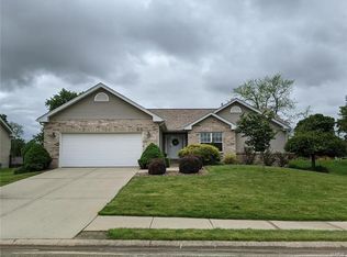 129 Egret Ct, Belleville, IL 62223