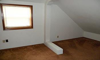 4th image of 1114 Harney St