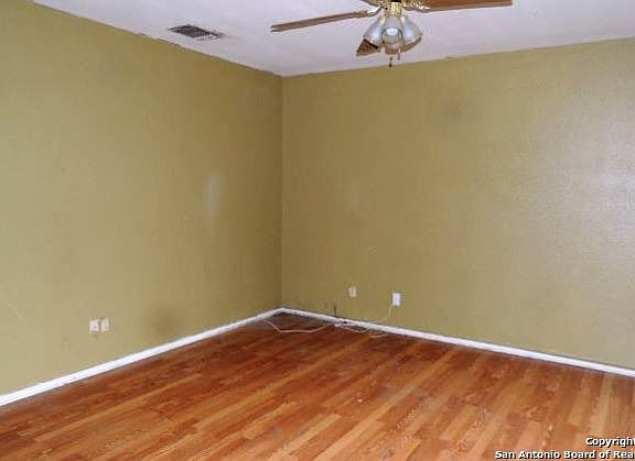 3rd image of 5803 Way View Dr