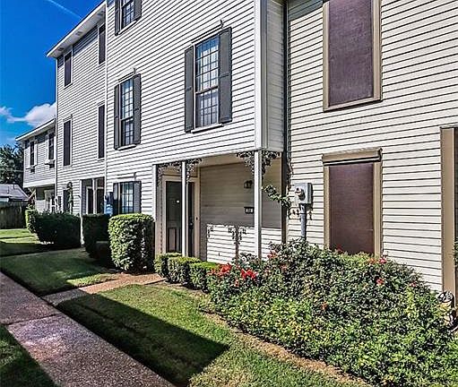 2nd image of 1400 Oden St #34