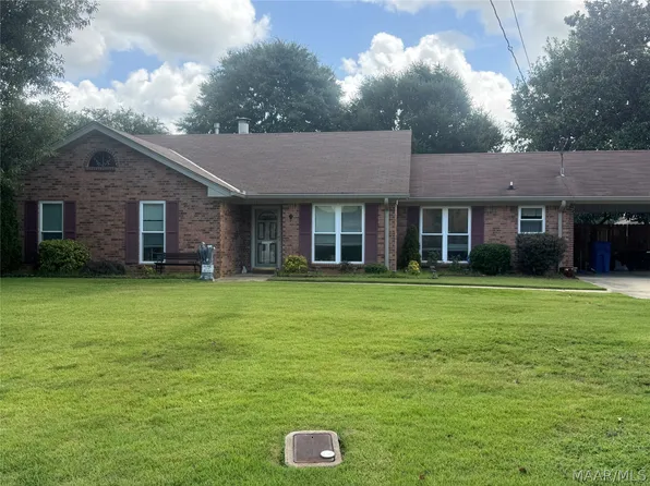 1214 Yorkshire Dr, Prattville, AL 36067