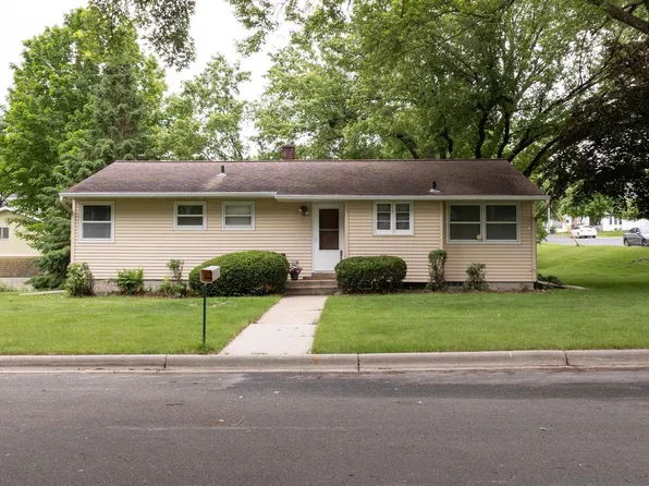416 Spring St NW, Preston, MN 55965