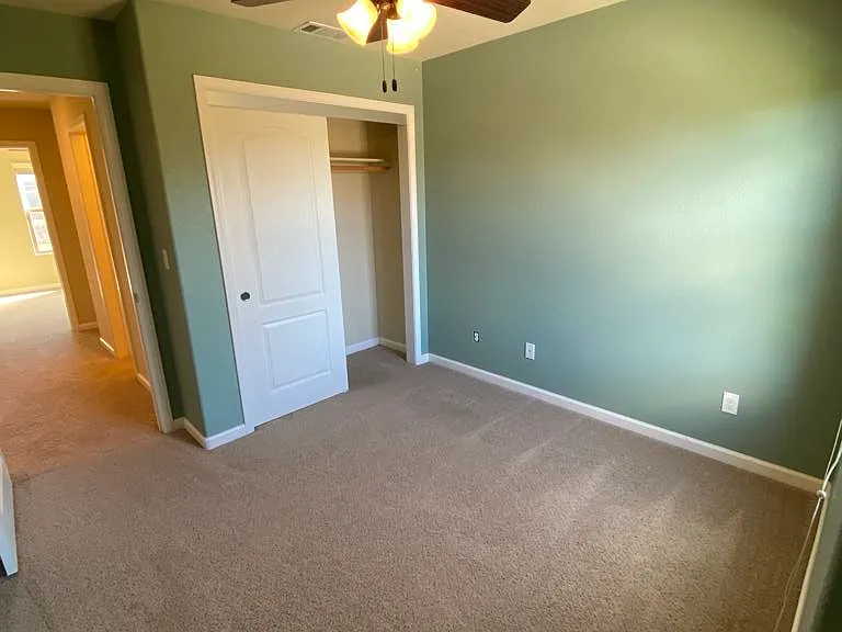 586 River Oaks Dr — Photo 13
