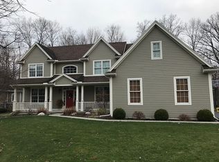 4738 Rhone Dr, Maumee, OH 43537