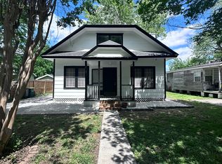 104 Oxford St, Tomball, TX 77375