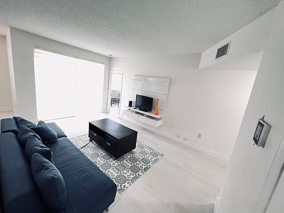 3rd image of 7085 Nova Dr APT 108
