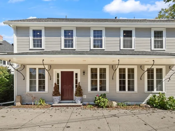 64 County Rd Unit 1, Ipswich, MA 01938