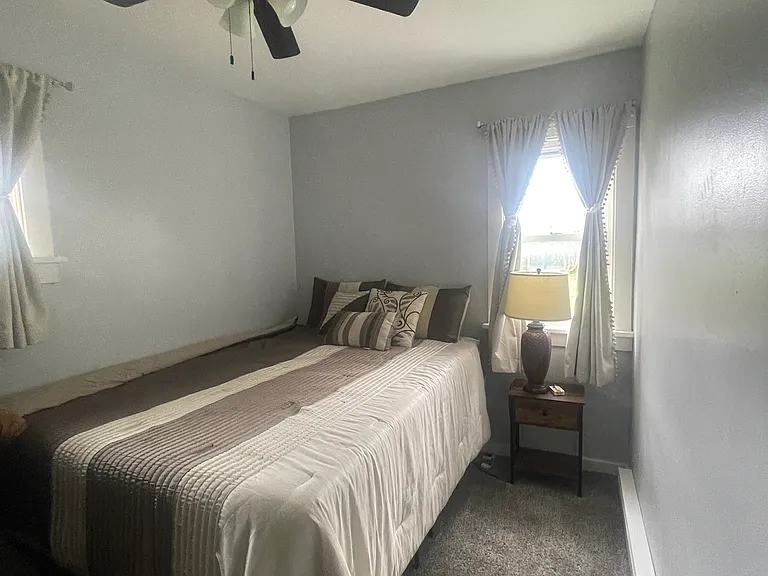 11913 Erwin Ave — Photo 11