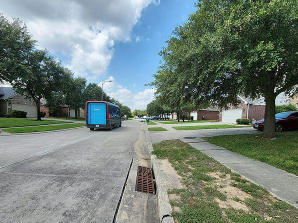 21823 Hannover Village Dr, Spring, TX 77388