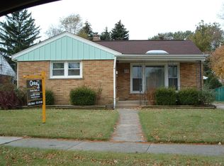 112 S Warrington Rd, Des Plaines, IL 60016