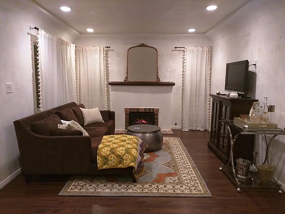 2nd image of 807 Portola Ave