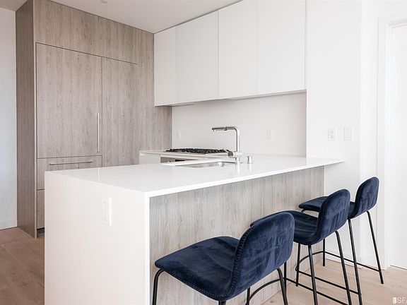 5th image of 815 Tennessee St #513