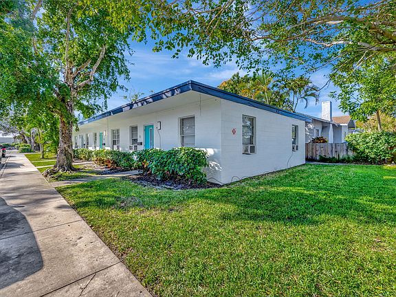 4th image of 428 Roseland Drive