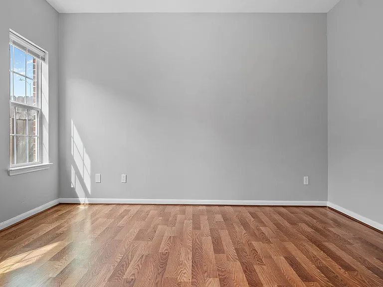 3131 Signal Hill Dr — Photo 17