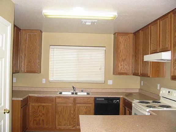 2nd image of 1819 NE 105 Drive