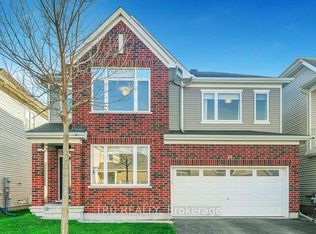 34 Coppermine St, Ottawa, ON K2J6P7