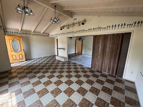3rd image of 10490 Stanfield Cir