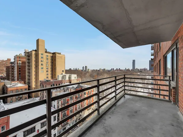 400 Central Park West image 1 of 20