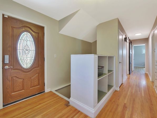 401 S Howe St, Wichita, KS 67209