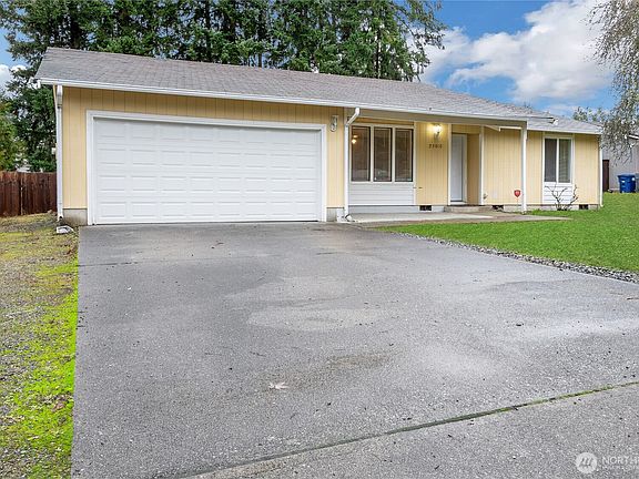 4th image of 23810 70th Avenue Ct E